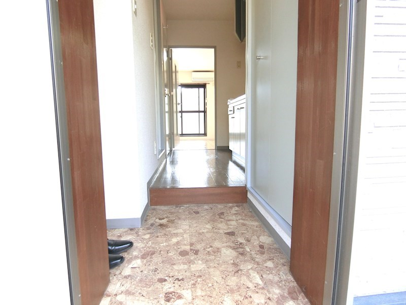 ラパス高倉台 玄関