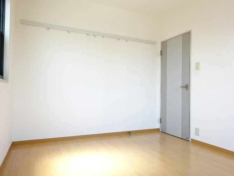 西井ハイツ ベッドルーム