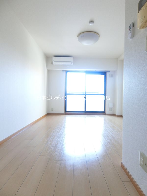 M・Yコート リビング