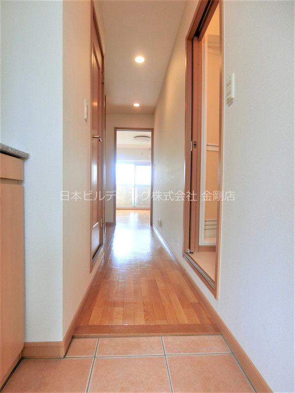 レスト大美野 玄関