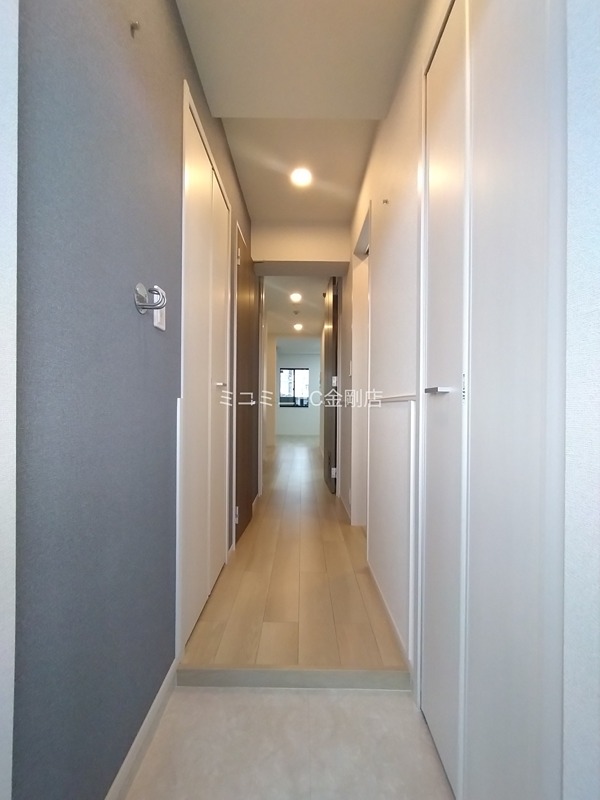 ヒカルサ堺市大野芝 玄関