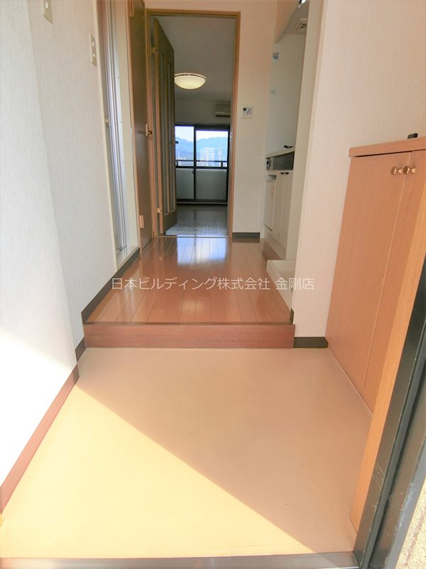 キャッスル山村 玄関