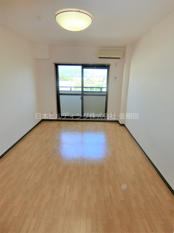 キャッスル山村 リビング