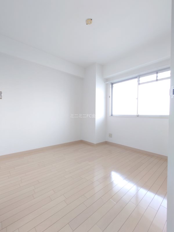 メゾンドール富田林 ベッドルーム