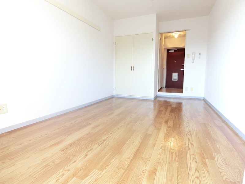 プチメゾン滝谷 リビング