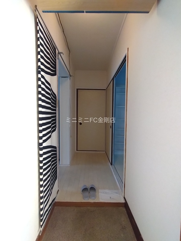 狭山遊園ハイツ１号棟 玄関