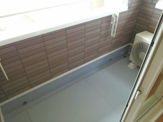 ブルーローズ ベランダ