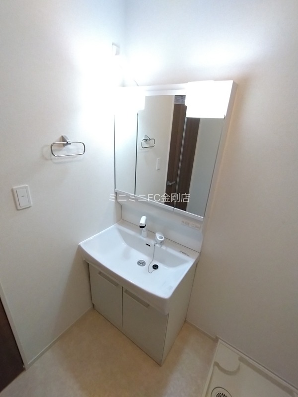 エヌ　プラス その他1