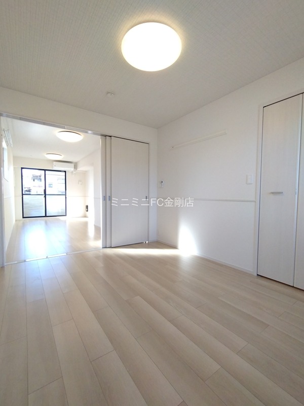 エヌ　プラス その他10