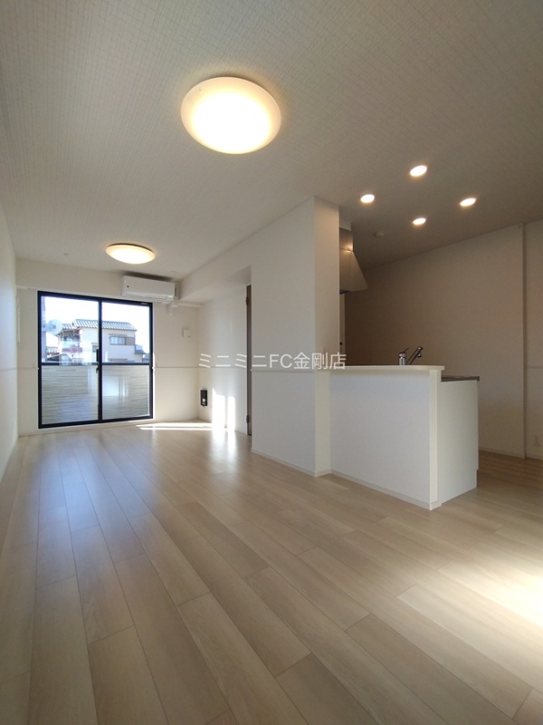 エヌ　プラス その他9