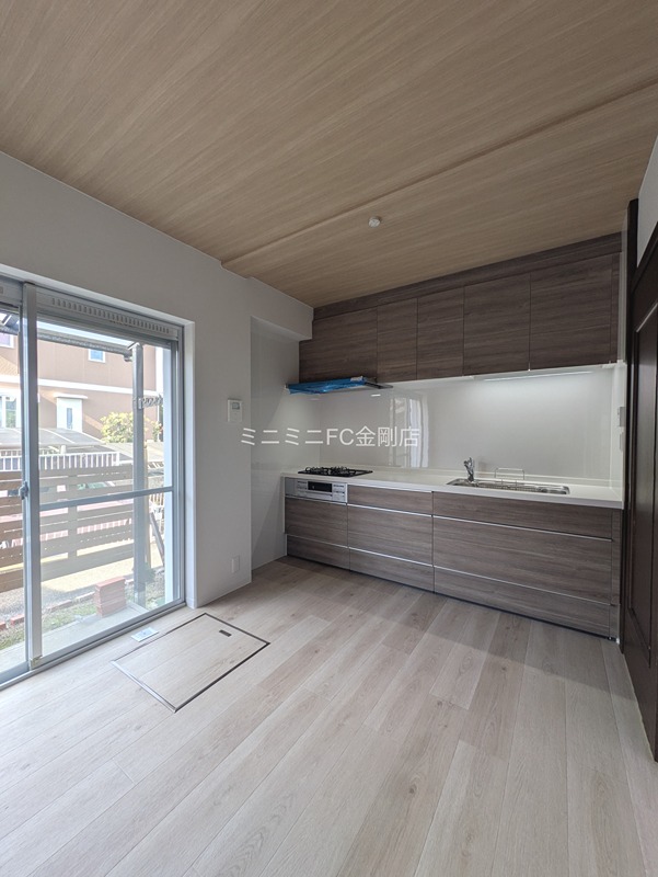 南花台貸一戸建 リビング