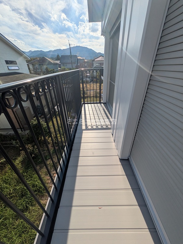 南花台貸一戸建 ベランダ