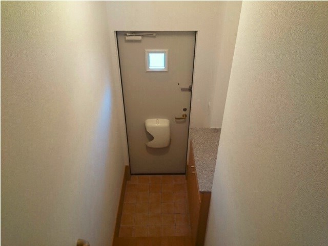 インプレス 玄関