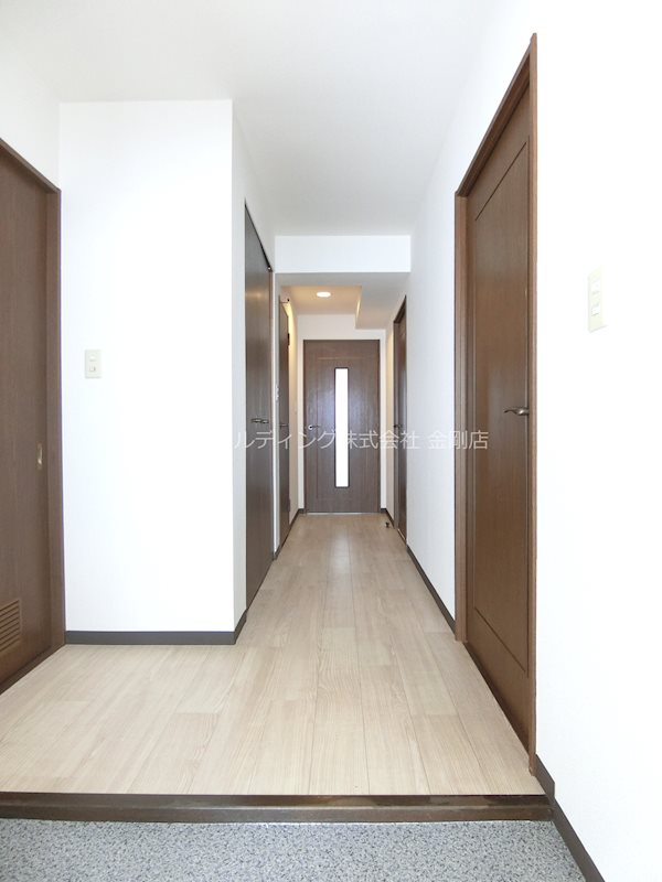 ドミール有住・光明池 玄関