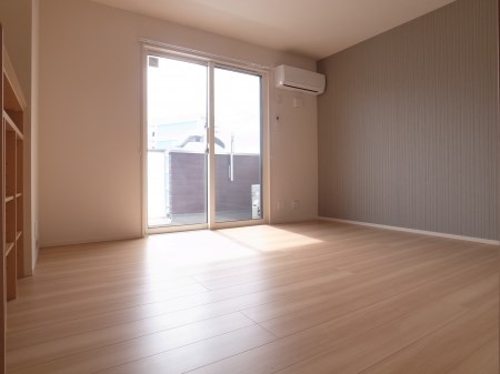 モア・サンハイム リビング