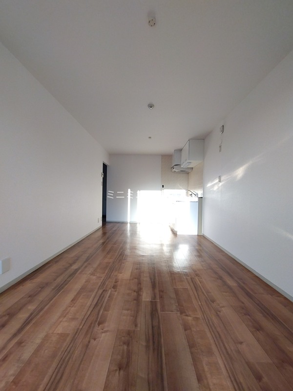 シャトー・ド・イワネ17号館 リビング