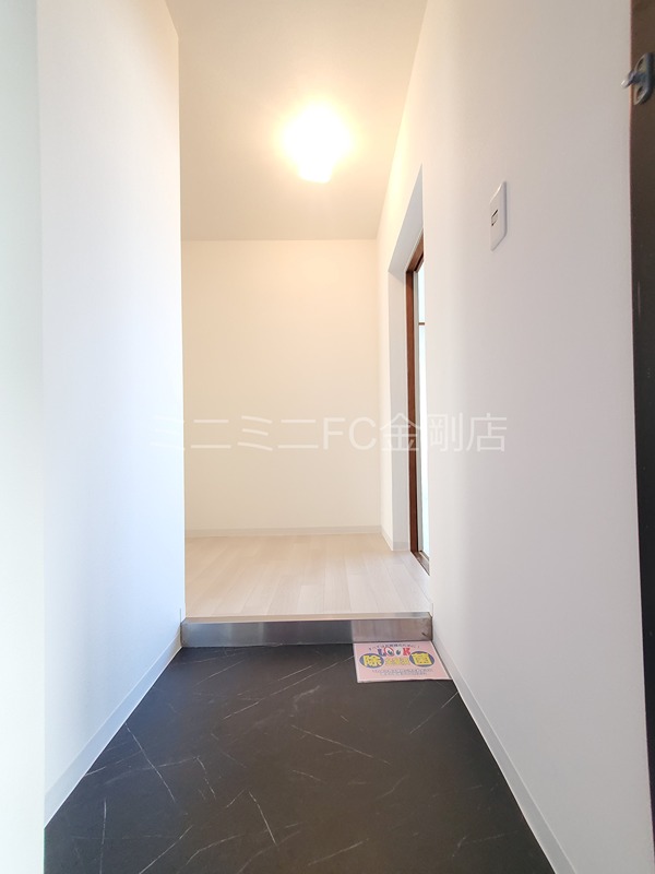 ファミールヴィラ 玄関