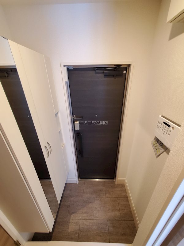 パストラル大美野 玄関