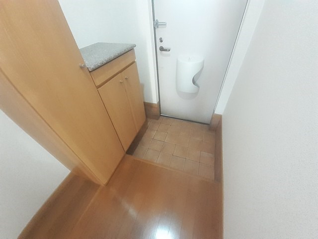 ヴィラ　グッド　ラックB棟 玄関