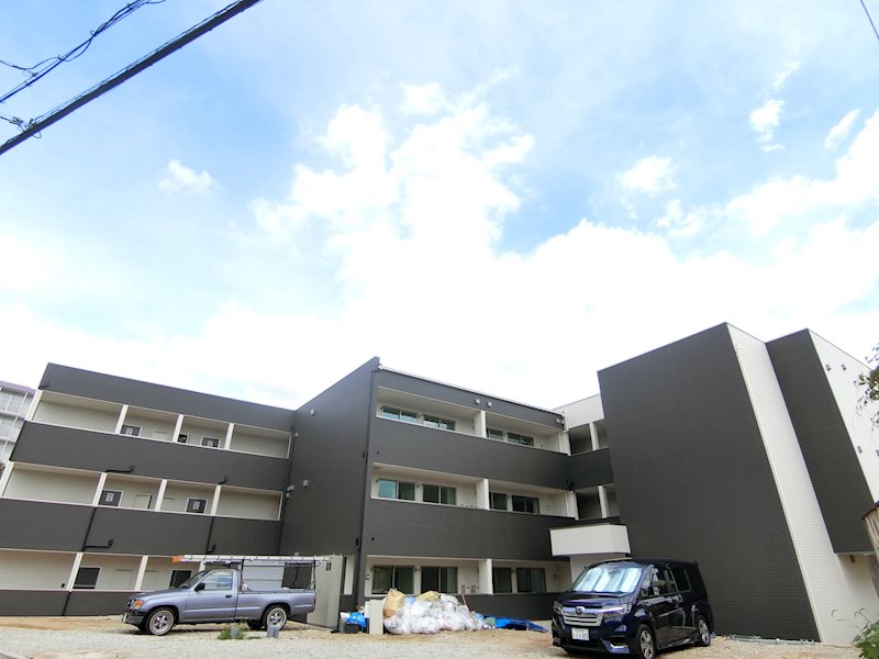 プレミアムスイート狭山駅前 外観写真