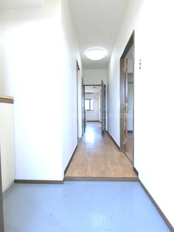 E･Toneハイツ 玄関