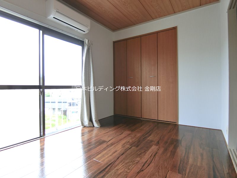 森井マンション ベッドルーム