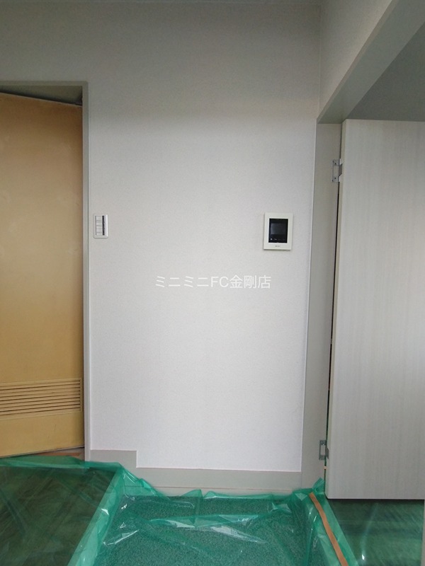 ハイツまほろば 玄関