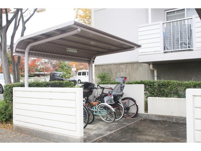 URいぶき野三丁目団地5号棟 その他外観1