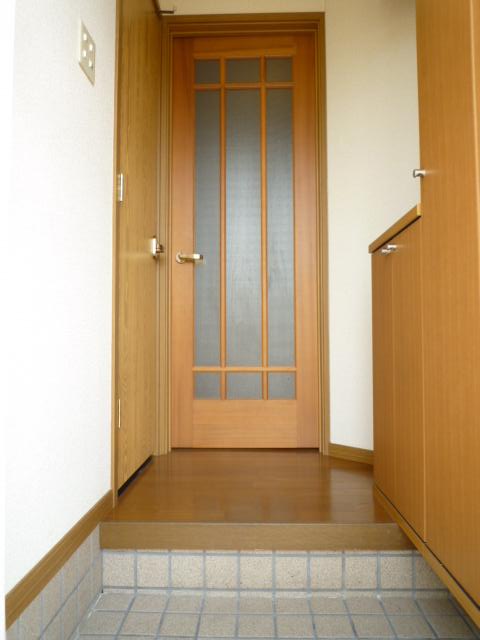 サンライズ 玄関