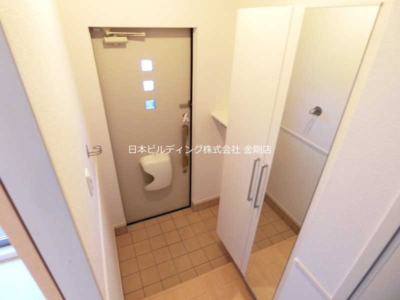 シャルム汐ノ宮 玄関