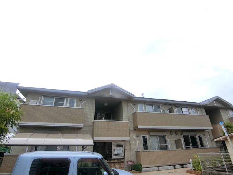 レフィナード 外観