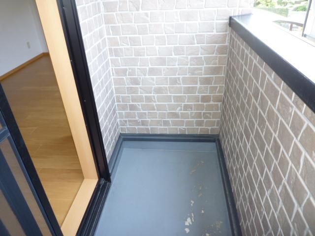 レーゲンボーゲン大美野 ベランダ