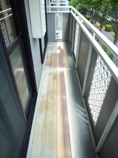 ディアコート小金台Ｃ棟 ベランダ