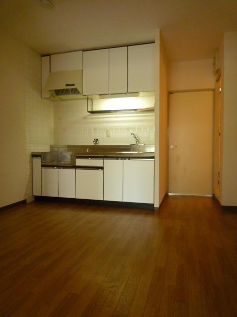 ヴィラ仲谷向陽台 リビング