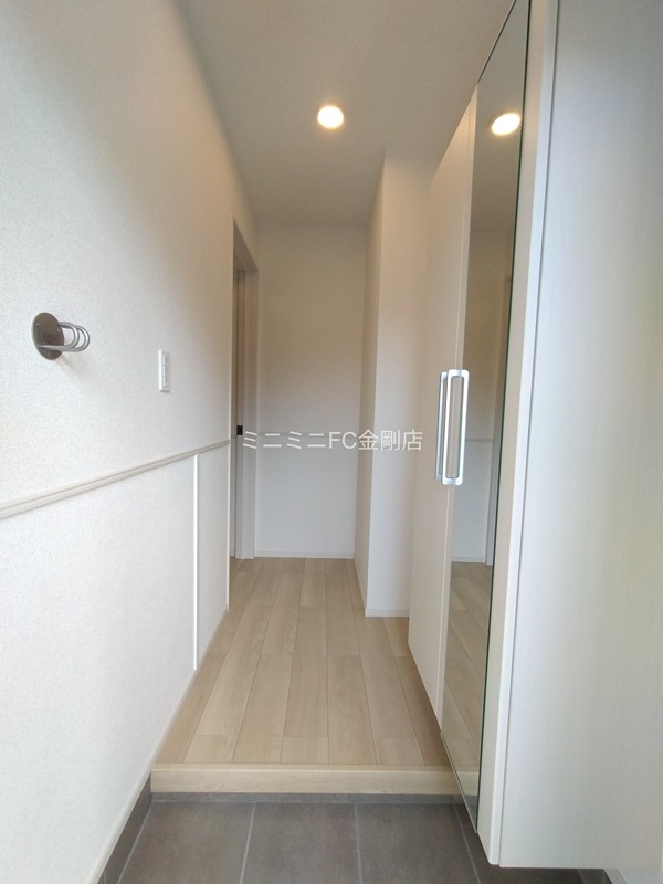 フェルド菩提 玄関