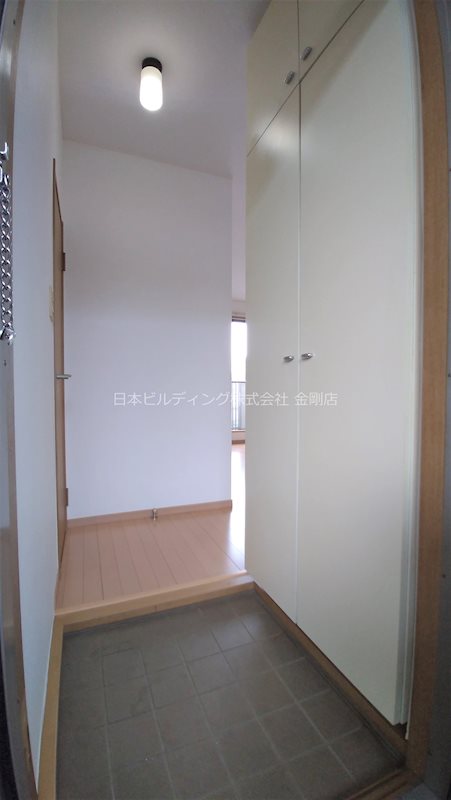 クレールタウンC棟  玄関