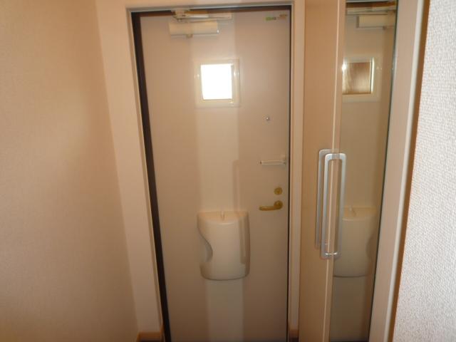 メゾン　リュミエール 玄関