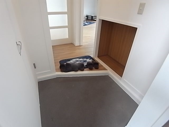 ヴィラナリー狭山　7号棟 玄関