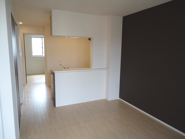 シャン　ヴィラージュⅡ リビング