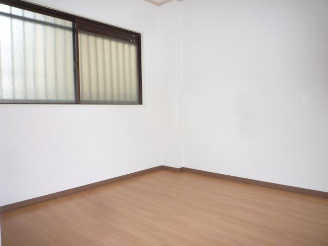 エスポワールイワタ ベッドルーム