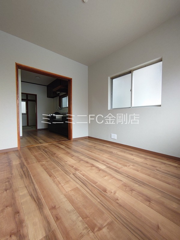 西板持町戸建 リビング