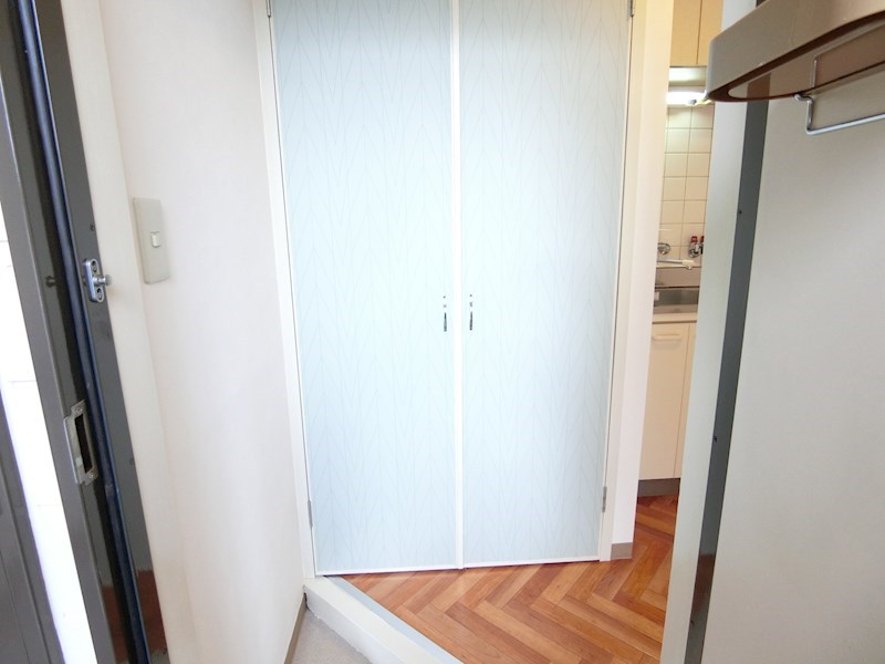 メゾン・ド・ソレイユ滝谷 玄関