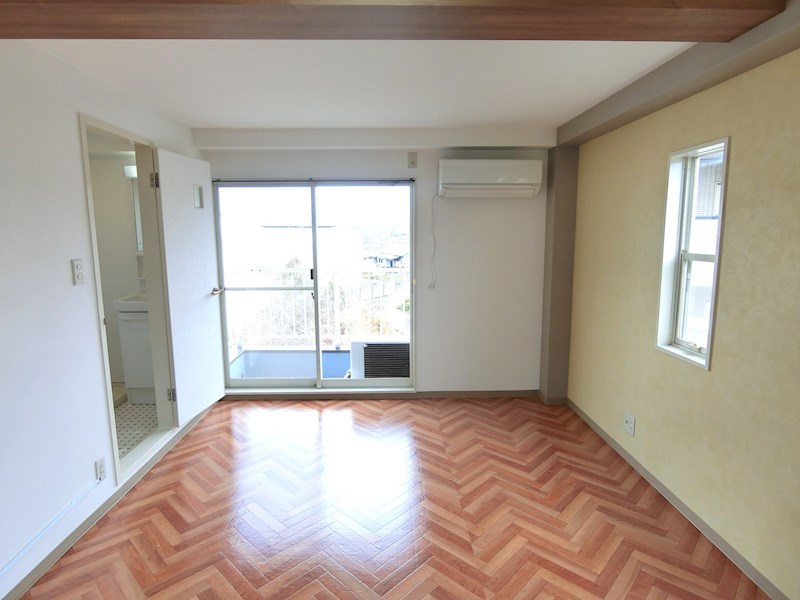 メゾン・ド・ソレイユ滝谷 リビング