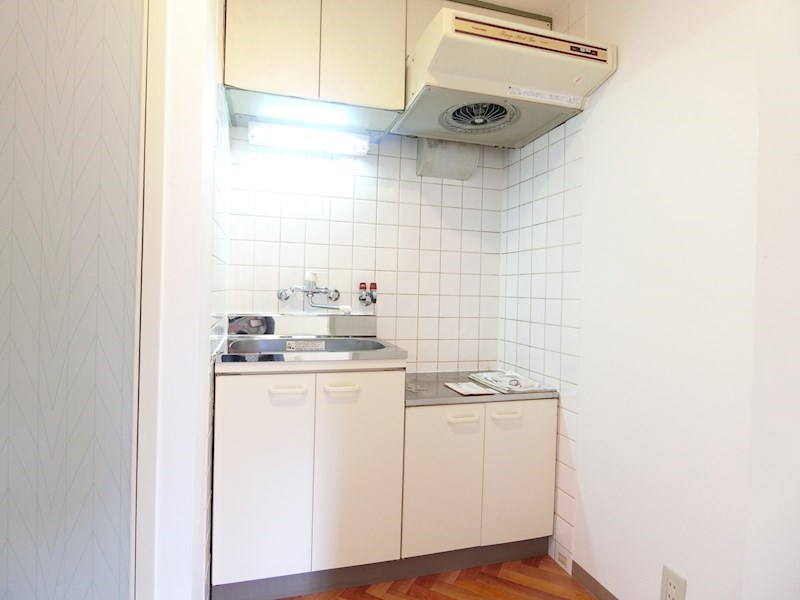 メゾン・ド・ソレイユ滝谷 キッチン