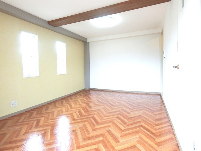 メゾン・ド・ソレイユ滝谷 ベッドルーム