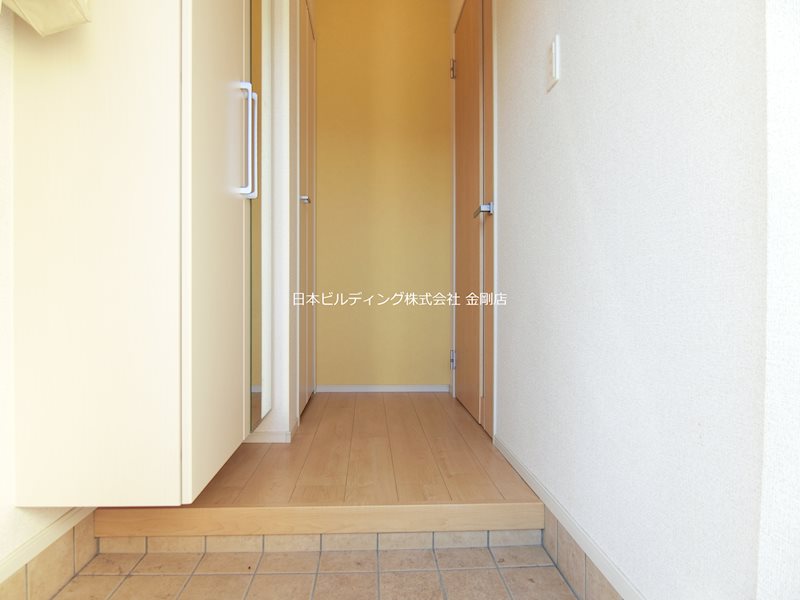 ファイン・キャピタルＣ 玄関