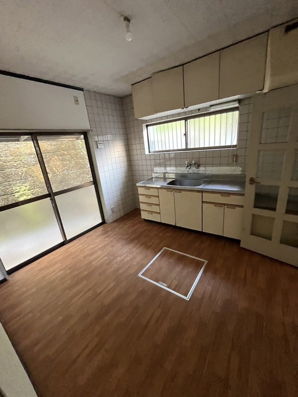 末広町貸家 リビング