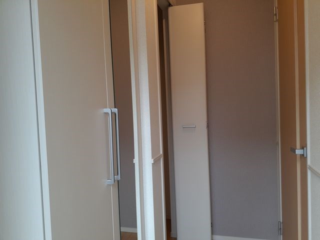 パフューム中央2 玄関