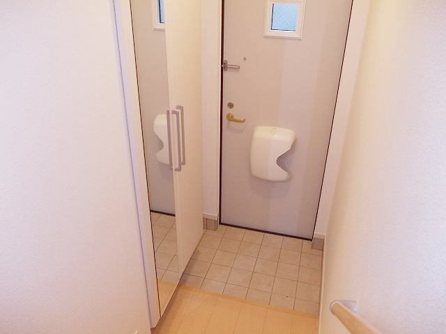 サンハイツ 玄関