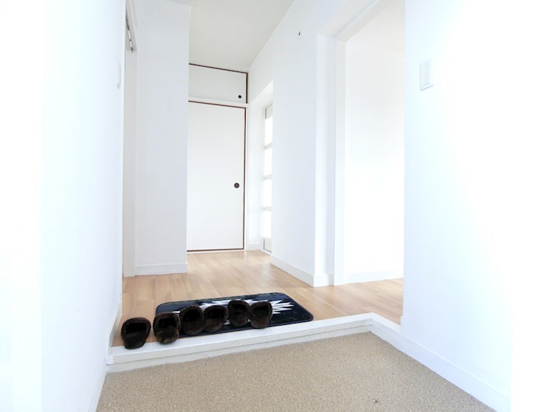 ヴィラナリー狭山　2号棟 玄関